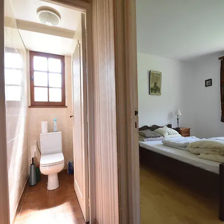 Bungalow In France Near Castle & Hiking Trails, Cleaning Included