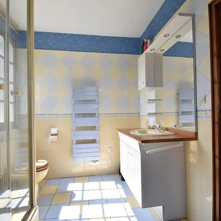 Bungalow In France Near Castle & Hiking Trails, Cleaning Included Saint-Pierre-le-Vieux (Seine-Maritime)