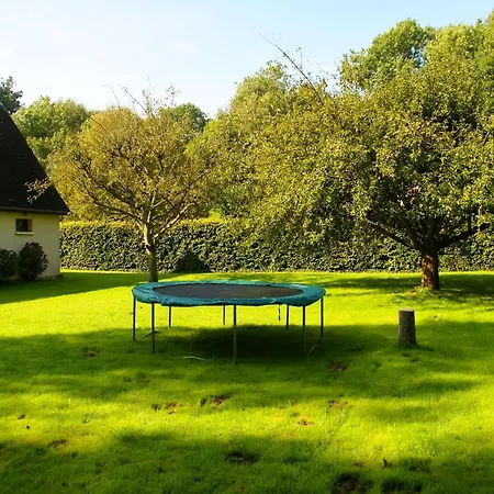 Bungalow In France Near Castle & Hiking Trails, Cleaning Included Holiday home