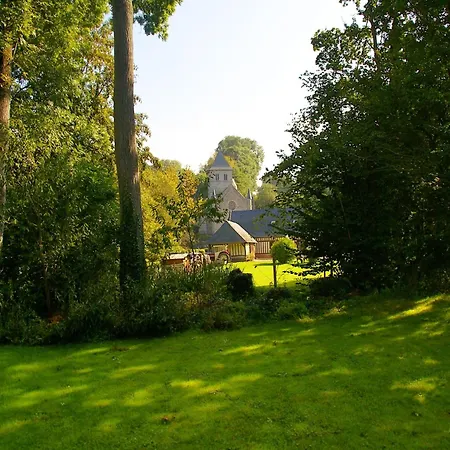 Bungalow In France Near Castle & Hiking Trails, Cleaning Included Holiday home *
