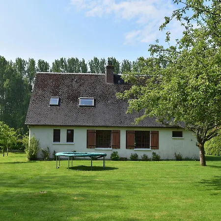 Bungalow In France Near Castle & Hiking Trails, Cleaning Included Holiday home *